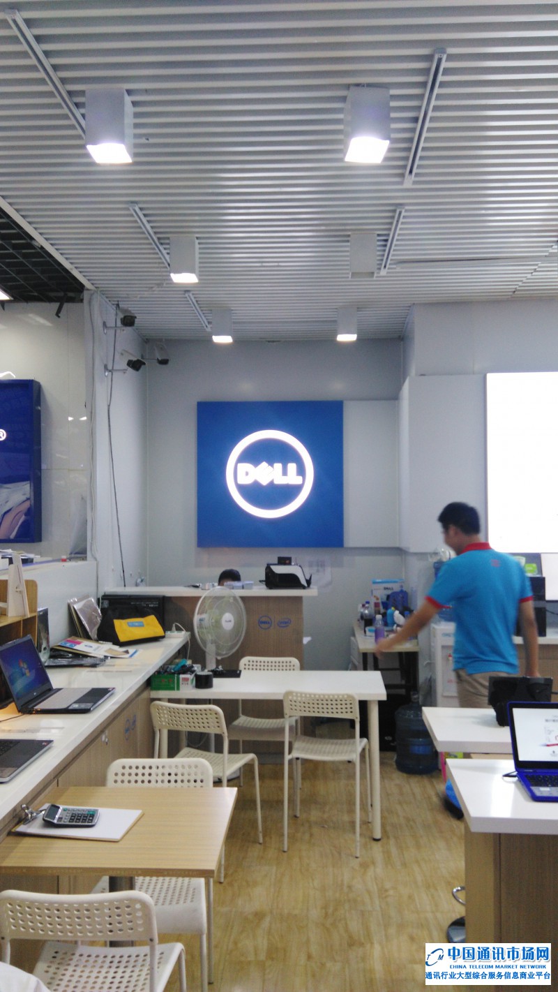 成都DELL戴尔家用金牌店内景