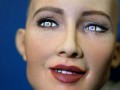 这个机器人信誓旦旦地说：人工<span class="highlight">智能</span>对世界有益，能帮助人类