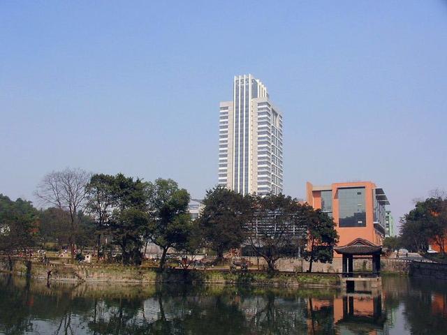 重庆大学11